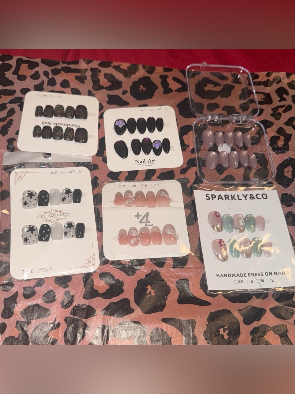 Black & White Star Press-On Nail Set